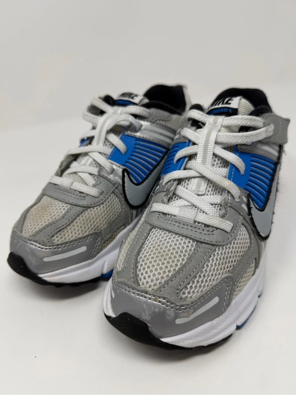 Nike Kids' Gray and Blue Athletic Sneakers Sz. 1.5y